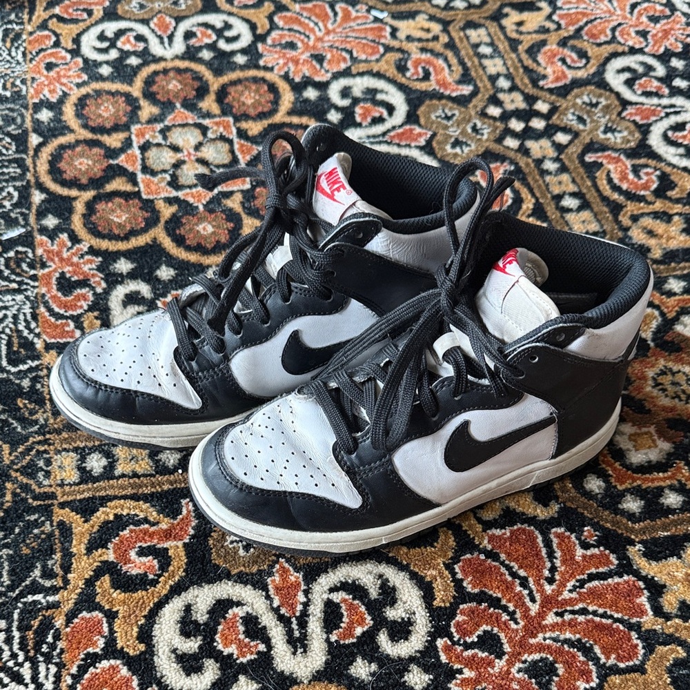 Nike Panda High-Tops